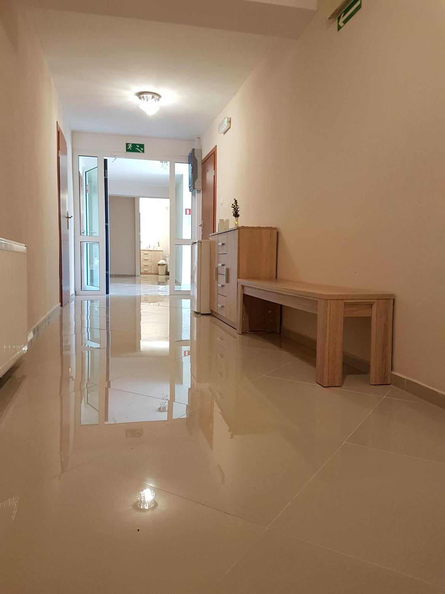 O.W.W Janosik Hotel Устроне Морске Екстериор снимка