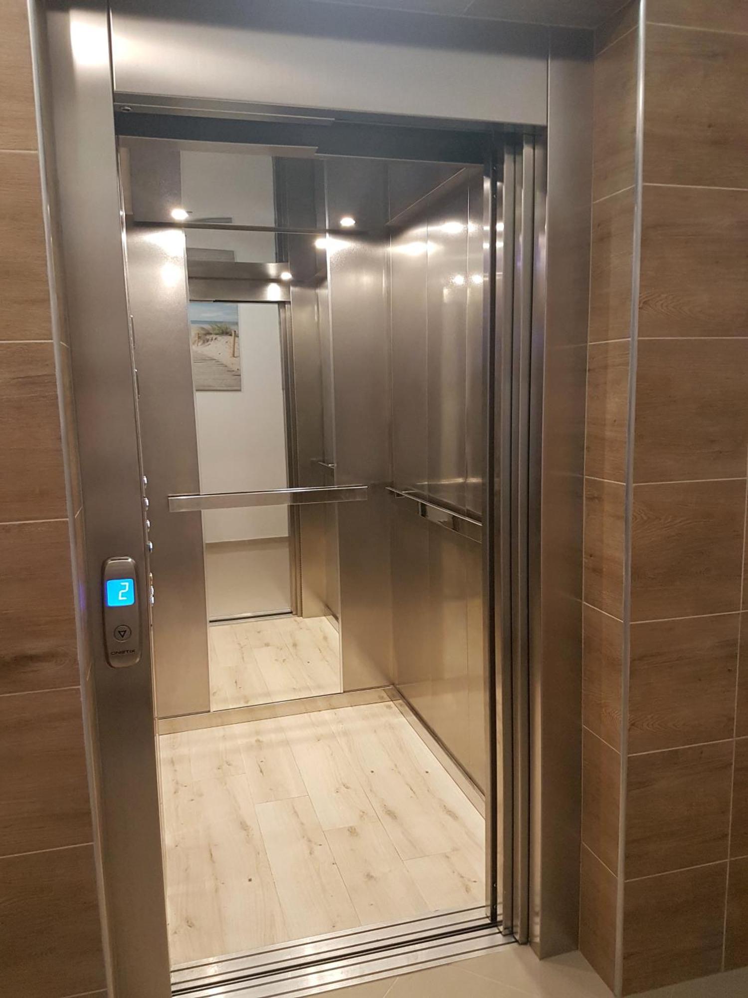 O.W.W Janosik Hotel Устроне Морске Екстериор снимка
